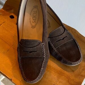 Tod's Dark Brown Suede women’s Gommino sz 9.5 loafers